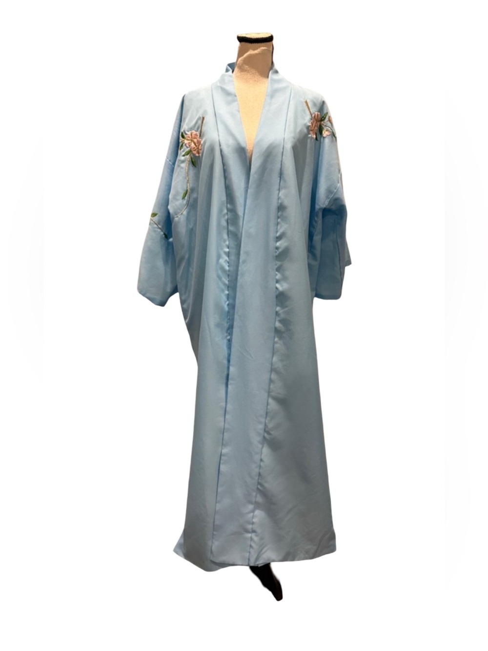 Vintage Japanese Kimono Robe Floral Embroidered Duster Made In Japan No Belt